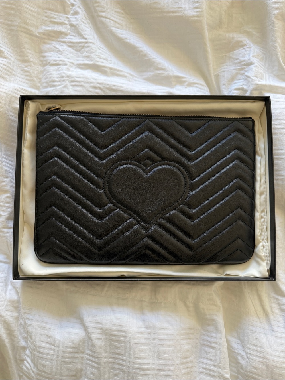 Gucci Black Chevron Leather Pouch with Gold Double G - Picture 2 of 12